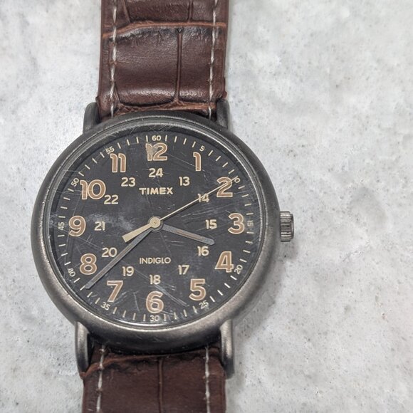 Men's Timex Indiglo Watch - Picture 2 of 5